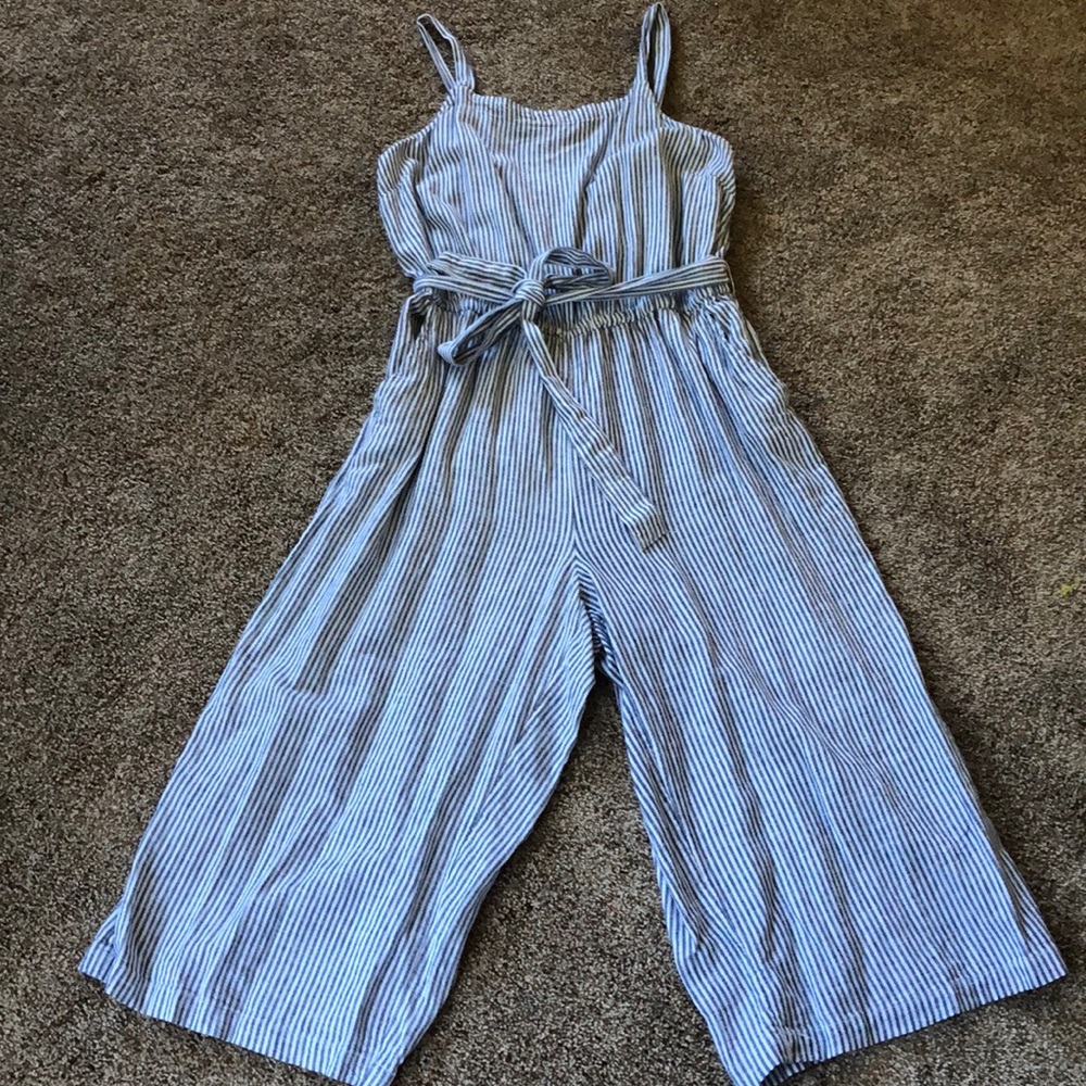 Brand new Old Navy navy and white linen jumpsuit